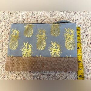 Pineapple Clutch